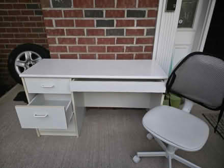 Photo of free Small desk and chair (Belle mead nj off route 206) #1