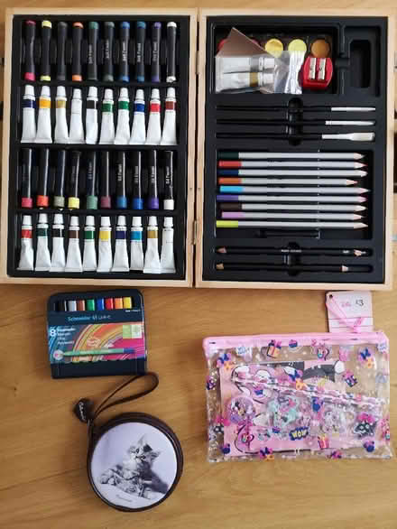 Photo of free Art set plus extras (Fareham PO15) #1