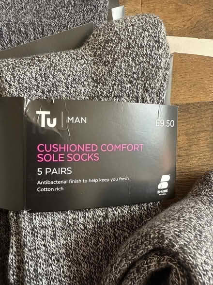 Photo of free Men’s socks (Common Edge FY4) #2