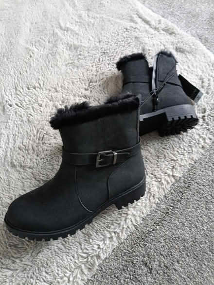Photo of free Black boots (Rothwell LS26) #1