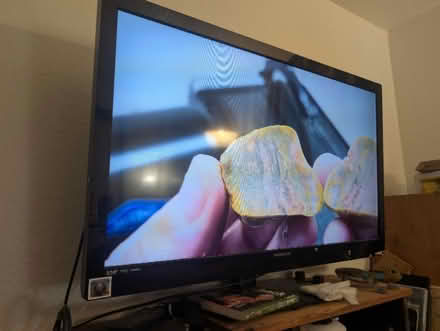 Photo of free Flatscreen TV! With Remote (Lawrence Caltrain) #1