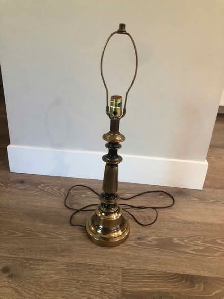 Photo of free Table Lamp - works (Near downtown Walnut Creek) #1