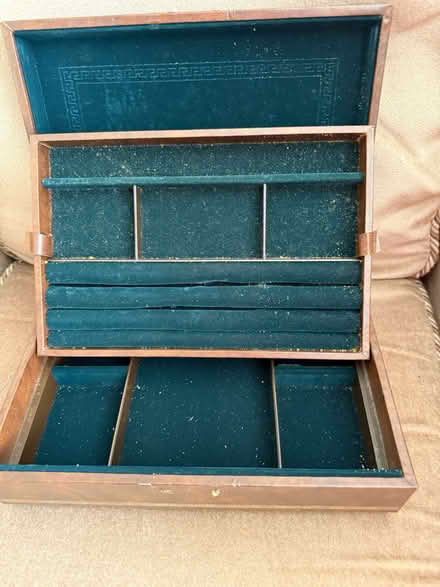 Photo of free jewellery boxes x 4 (Croydon. CR2 9) #4