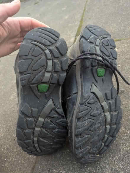 Photo of free Women's Karrimore walking boots, UK 7 (Moorlands LA1) #3