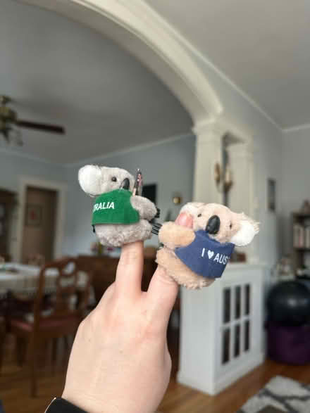 Photo of free I <3 Australia koala finger huggers (Malden) #1