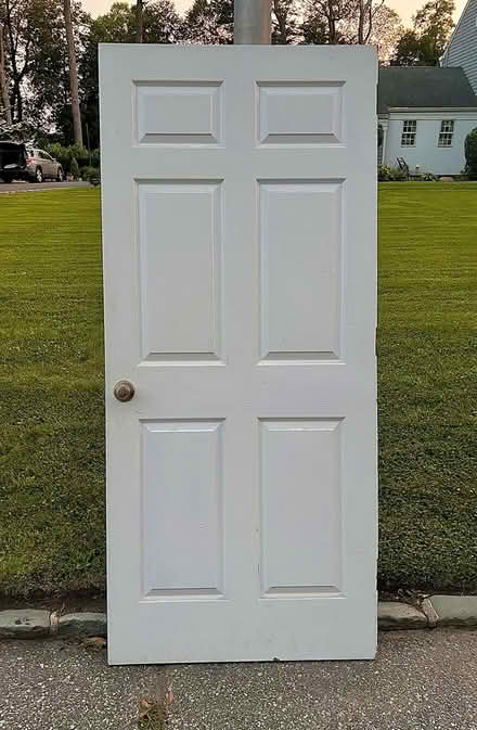 Photo of free interior door (Smithtown) #1