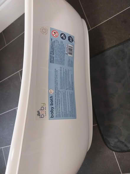 Photo of free Baby bath (DE223PS) #2