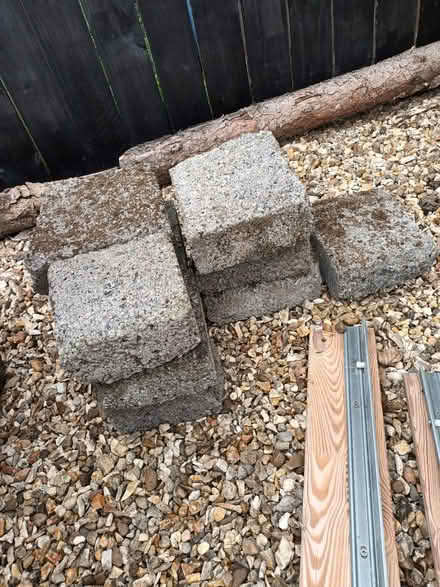 Photo of free breez blocks (leeds LS13) #2