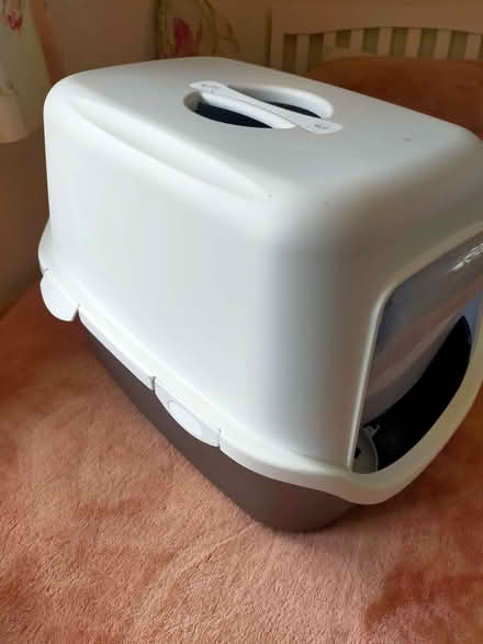 Photo of free pet carrier (Belvidere SY2) #1