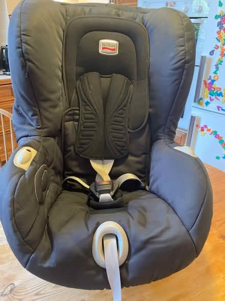 Photo of free Britax child’s car seat (Wimbledon Park SW19) #1