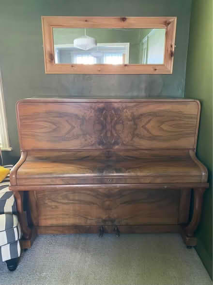 Photo of free Brown Upright Piano (CT19) #1