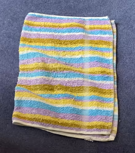 Photo of free Hand towel (AB15) #1