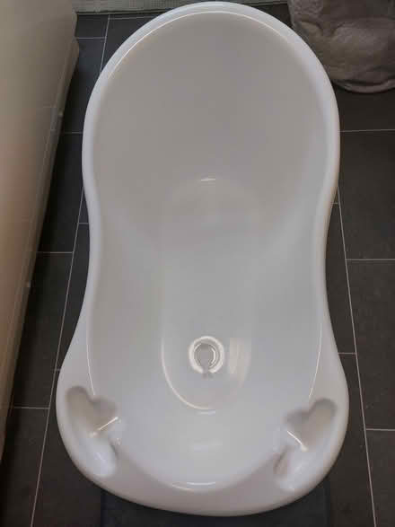 Photo of free Baby bath (DE223PS) #1