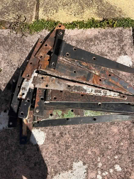 Photo of free T Hinges (Frizington CA26) #1