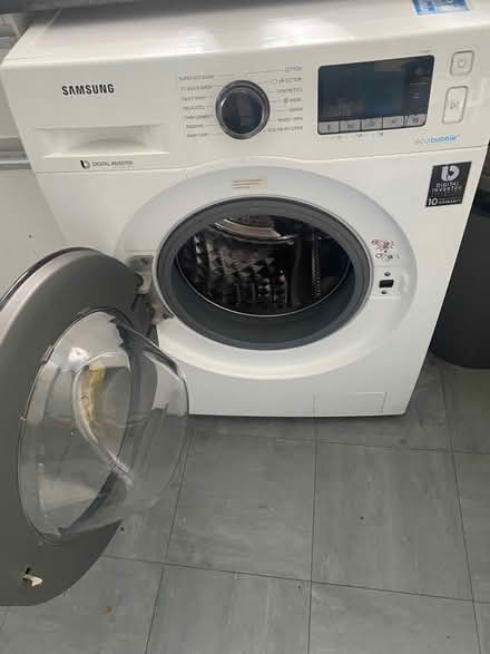 Photo of free Washing machine (Barnsbury N1) #2