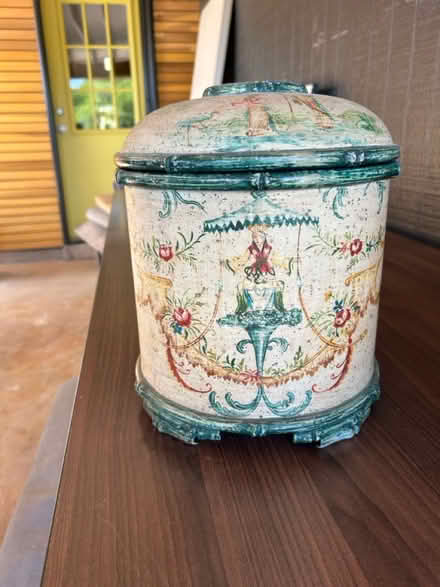Photo of free Decorative Storage Box (East side: Speedway & Harrison) #1