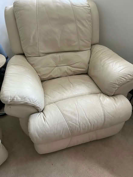 Photo of free Cream leather recliner sofa and chair (Broadcylst EX5) #4