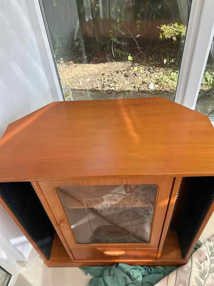 Photo of free Hifi cabinet (Woldingham) #2