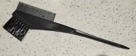 Photo of free Tinting brush / comb & bowl (Frimley) #1