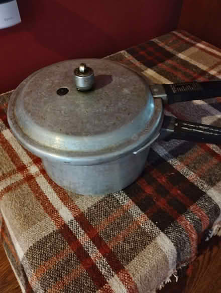 Photo of free Pressure cooker (Edginswell TQ2) #1