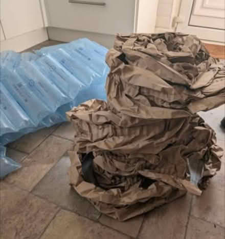 Photo of free Packaging air bags, thick paper coils (Gobowen SY11) #2