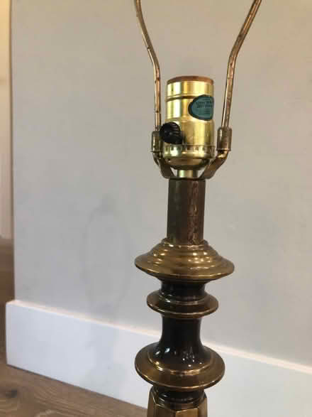 Photo of free Table Lamp - works (Near downtown Walnut Creek) #3