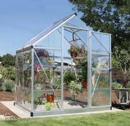 Photo of Greenhouse (Leeds 18) #1
