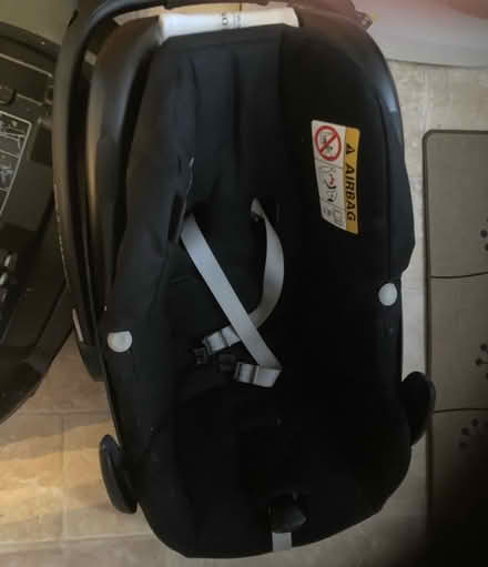 Photo of free Baby seat and base (Beaconside ST16) #1