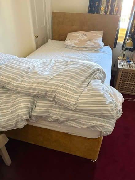 Photo of free 4ft double bed (Chiswick W4) #1