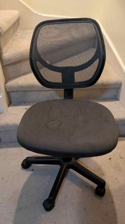Photo of free Black Mesh Office Chair (Albany Park) #1