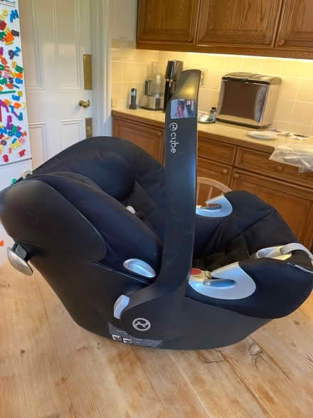 Photo of free Baby’s car seat (Wimbledon Park SW19) #2