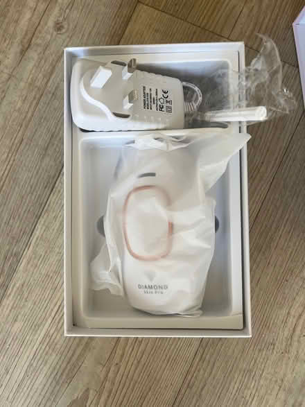 Photo of free IPL Hair Remover (Clevedon BS21 near Aldi.) #2