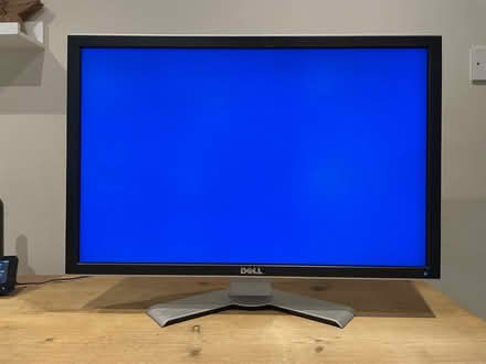 Photo of free 30”- Dell UltraSharp 3007WFPt (TW10) #4