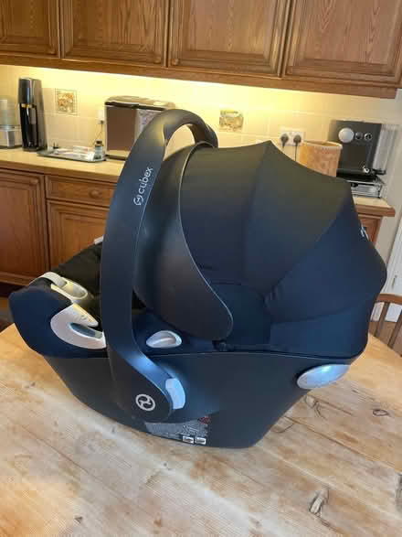 Photo of free Baby’s car seat (Wimbledon Park SW19) #4