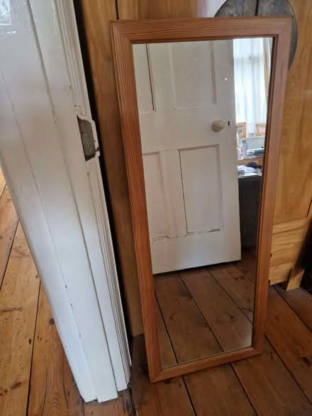 Photo of free Wall Mirror (GU12) #1