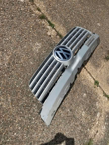 Photo of free VW T5 grill (TN2) #1