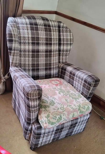 Photo of free Vintage armchairs & sofa 1960s (Potters Bar EN6) #2