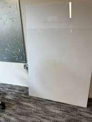 Photo of free Glass whiteboard 100 x 150 cm (Ravenscourt Park W6) #1