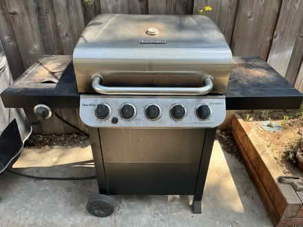 Photo of free Char Broil Propane Grill (working) (Talmadge) #1
