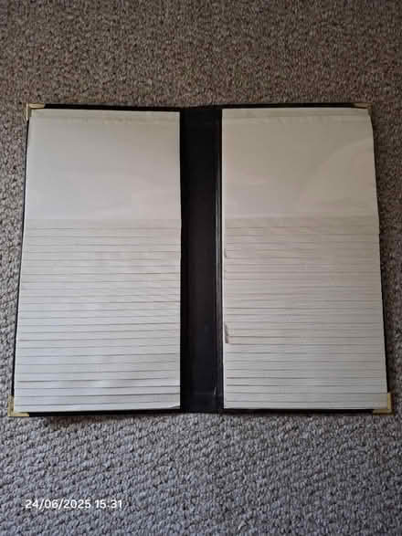 Photo of free 6x4" Photo album 100 pictures (NG10 Fields Farm Estate) #2