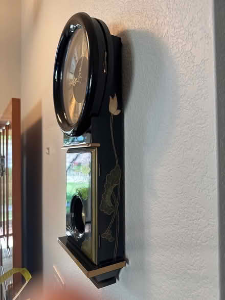 Photo of free Chinese lacquer wall clock (Evergreen-The Villages) #2
