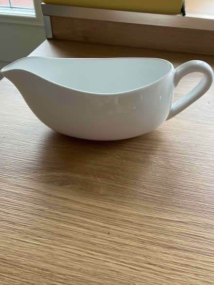 Photo of free Gravy boat (Aston CH5) #1