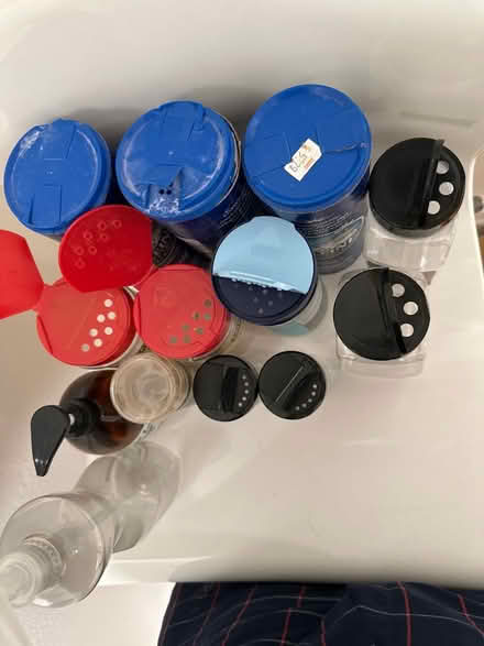 Photo of free Containers for spice, etc (UWS (W. 85th & Riverside Dr.)) #2