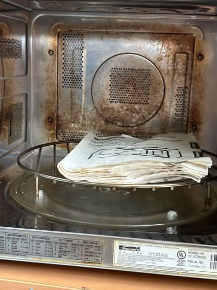 Photo of free Microwave (Seattle (NE, Wedgwood)) #2
