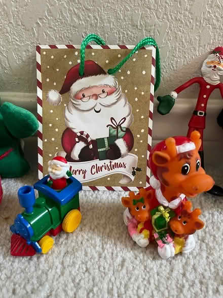 Photo of free 6 Christmas decorations (West Plano) #2