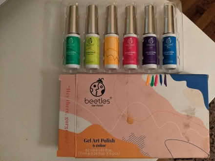 Photo of free Beetles Gel Polish Set (East Village) #1