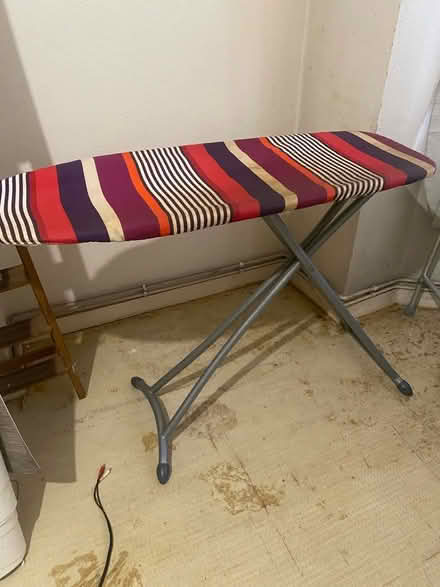 Photo of free Ironing board (Barnsbury N1) #1