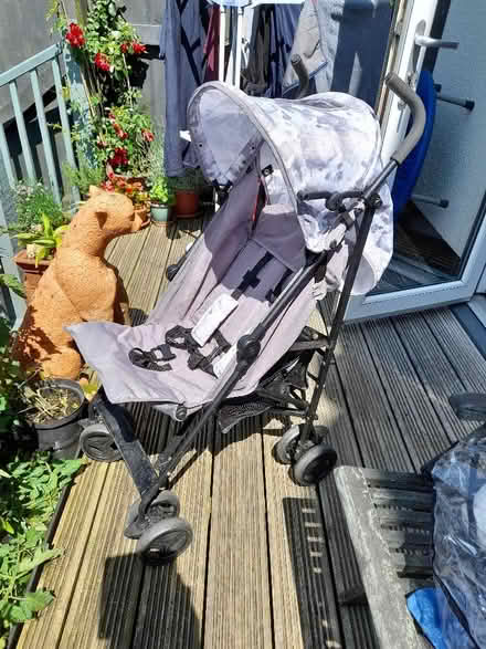 Photo of free Pushchair and travel cot/playpen (Heartlands Project TR15) #1
