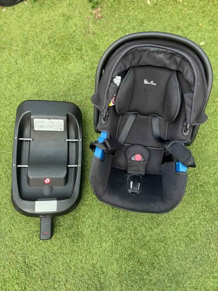 Photo of free Infant car seat up to 15 months (Mortlake SW13) #1