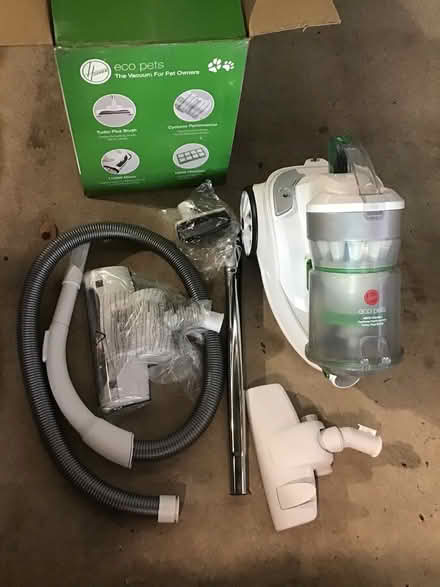 Photo of free Hoover Eco vacuum (Farrer, Woden Valley.) #3